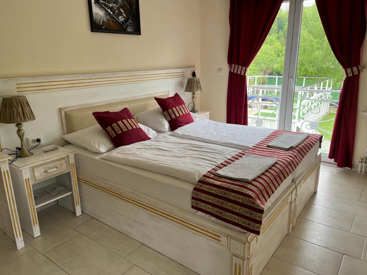 Rooms And Apartments Neron Bihac Lohovo Екстер'єр фото