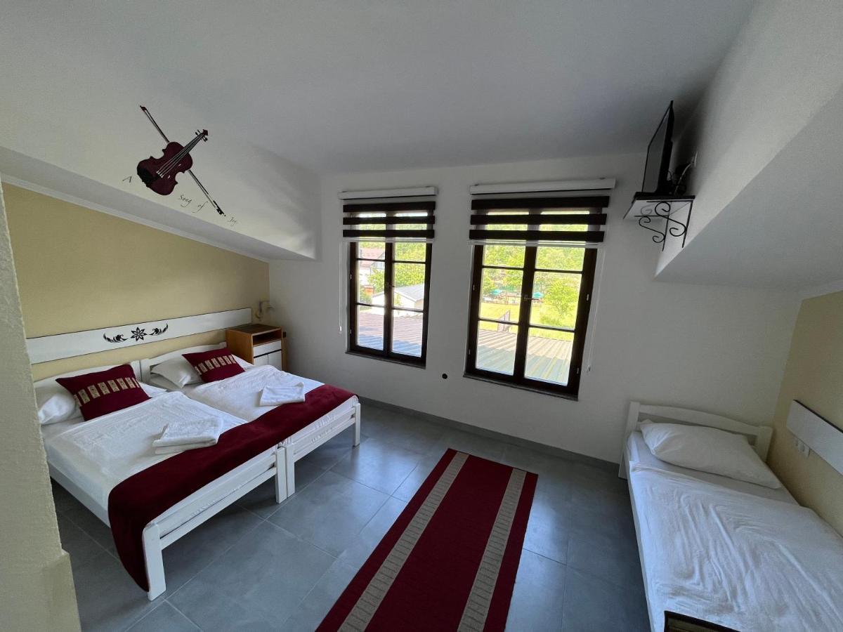 Rooms And Apartments Neron Bihac Lohovo Екстер'єр фото