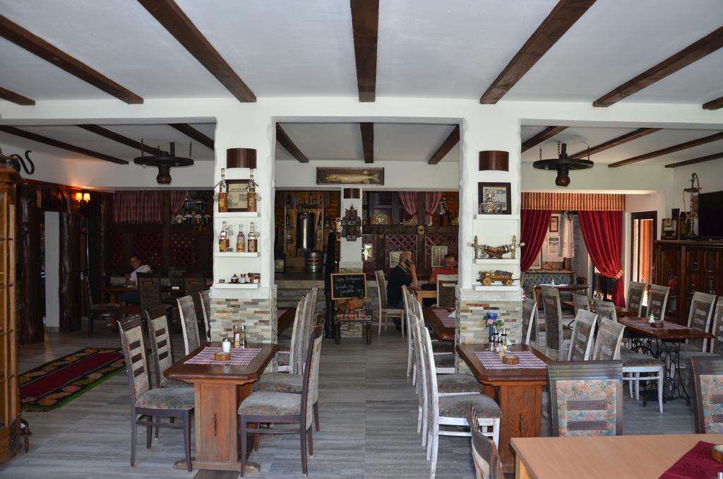 Rooms And Apartments Neron Bihac Lohovo Екстер'єр фото
