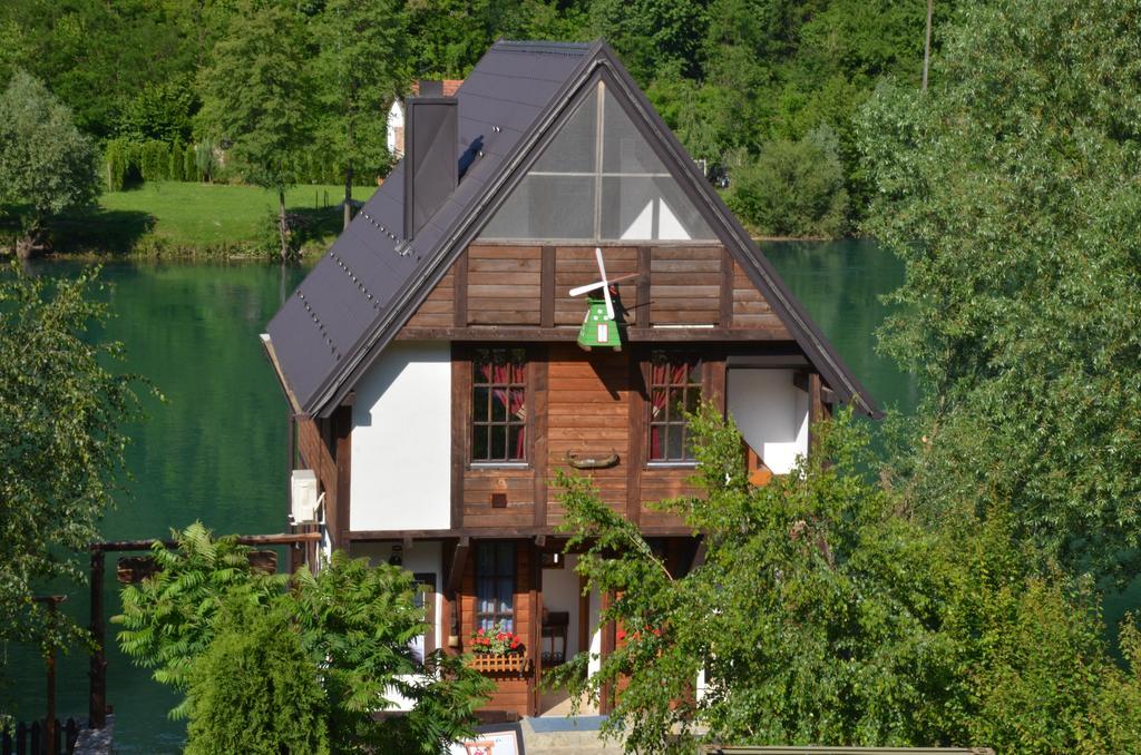 Rooms And Apartments Neron Bihac Lohovo Екстер'єр фото