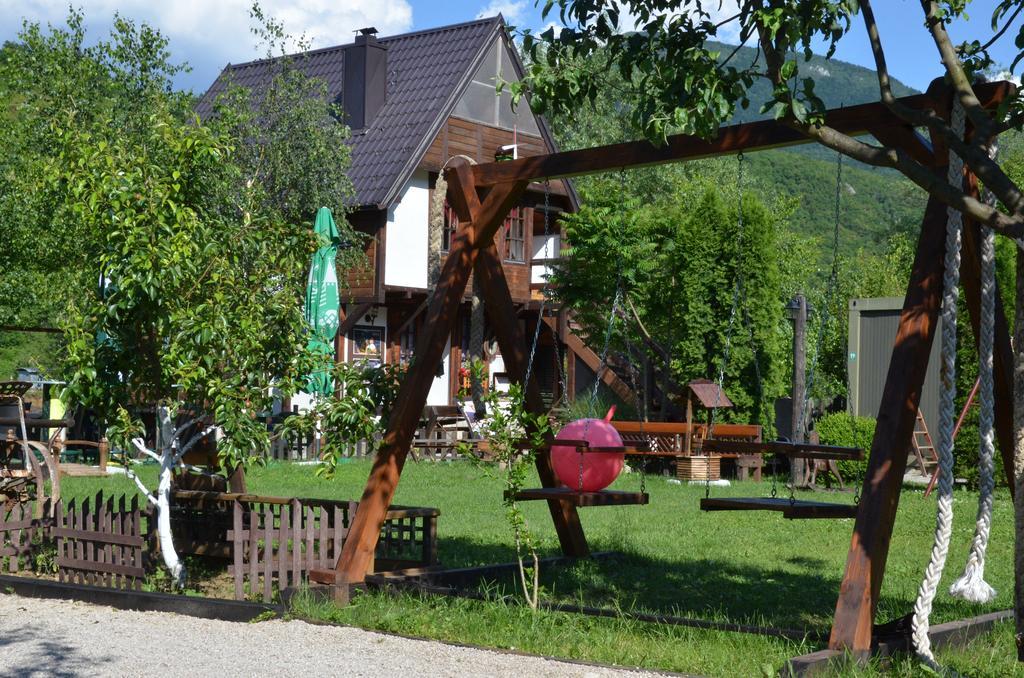 Rooms And Apartments Neron Bihac Lohovo Екстер'єр фото