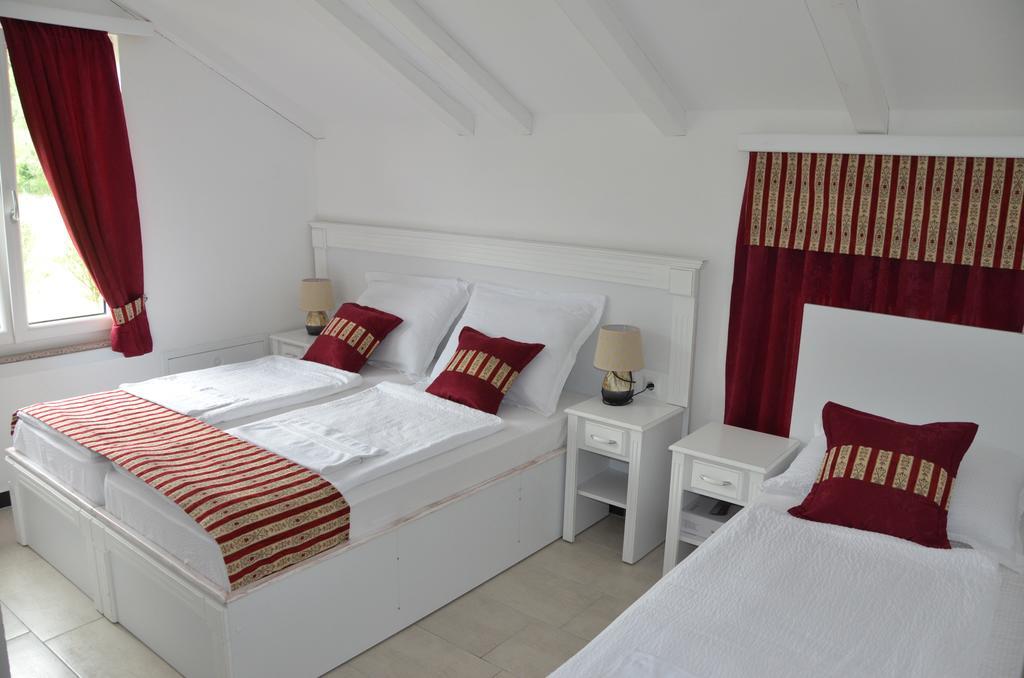 Rooms And Apartments Neron Bihac Lohovo Екстер'єр фото