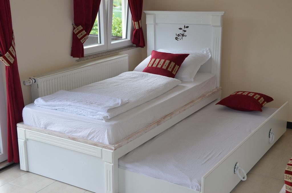 Rooms And Apartments Neron Bihac Lohovo Екстер'єр фото