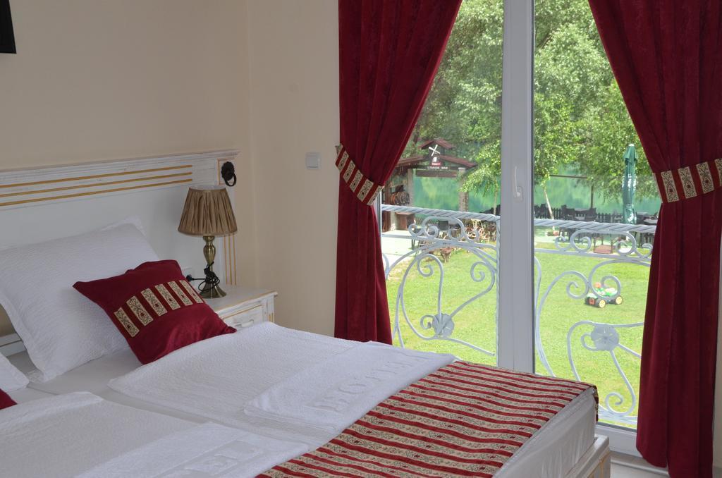 Rooms And Apartments Neron Bihac Lohovo Екстер'єр фото